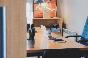 Praca z nowymi technologiami – jakie studia wybrać?